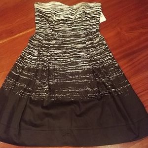 Calvin Klein Strapless Black & White with Pockets